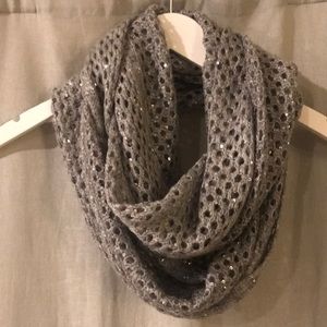H&M Gray open weave scarf with sequins